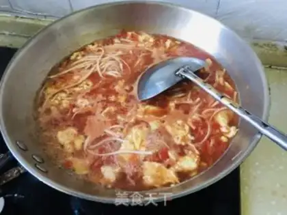 Make Tomato egg noodles step 4