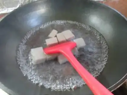 Make Potato-cracked duck step 2