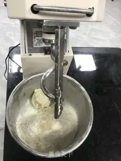 Make Cream cream bread step 0