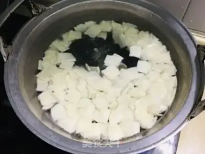Make Spicy noodles step 3