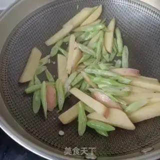 Make Chicken wings dry the beans step 4