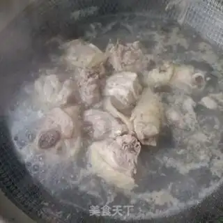 Make Crumbs on chicken legs step 5