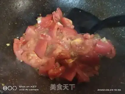 Make Tomato fried eggs step 3