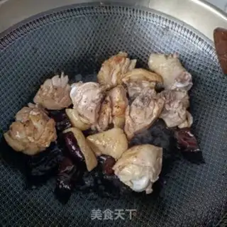 Make Crumbs on chicken legs step 11