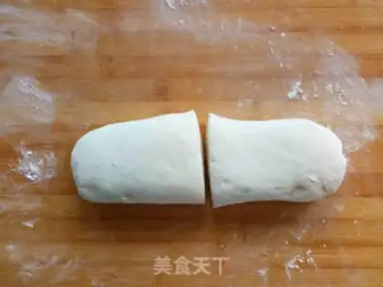 Make Oil and salt rolls step 3