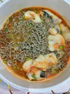 Make Cheese and salsa noodles step 3