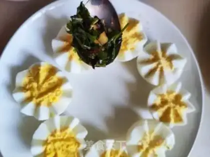 Make Garlic water eggs step 8