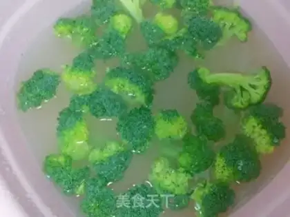 Make Garlic blue flowers step 0