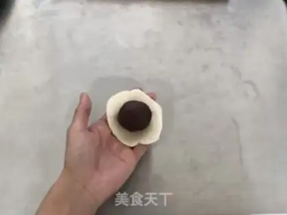 Make Soft-skin red bean pie step 3