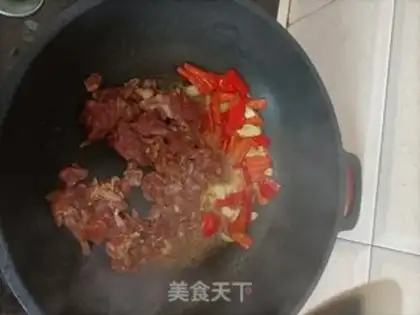 Make Paprika mushroom fried meat step 2