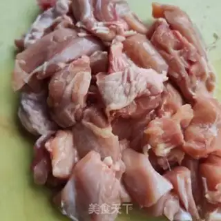 Make Crumbs on chicken legs step 0