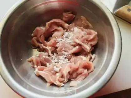 Make Mustard pork soup step 1