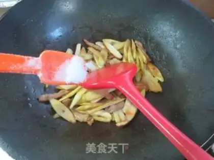 Make Scrambled meat chops step 8