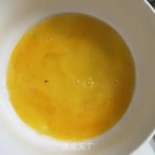 Make Fried eggs with a dress and a dress step 1
