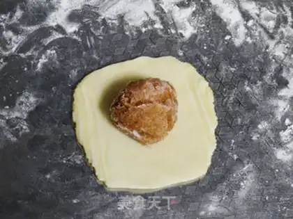 Make Shrimp mooncake step 11