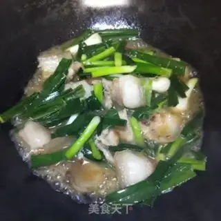 Make Five flowers with garlic step 8