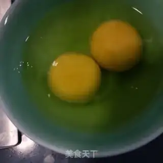 Make Eggs and pickles step 1