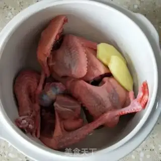 Make Red gin pigeon soup step 3
