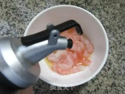 Make Shrimp oatmeal step 1