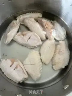 Make Coke chicken wings step 1