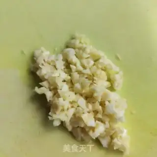 Make Garlic pastry step 1