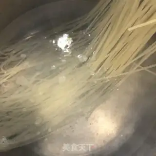 Make Sour rice powder step 0