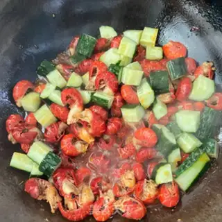 Make Spicy lobster step 2