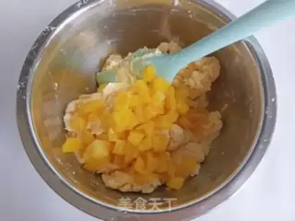 Make Pineapple cream scon step 6