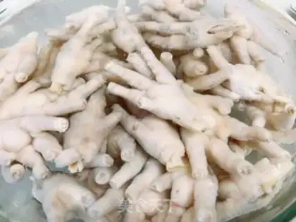 Make Spicy chicken claws step 2