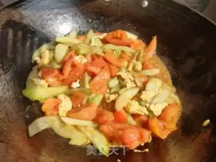 Make Potato cucumber fried eggs step 7