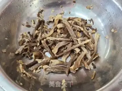 Make Rogue mushroom chicken stew step 2