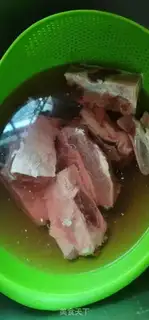 Make Cow ribs and radish step 0