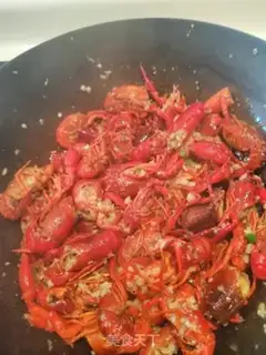 Make Garlic lobster step 3