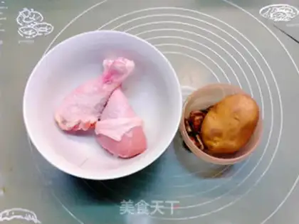Make Mushroom potatoes steam chicken legs step 0