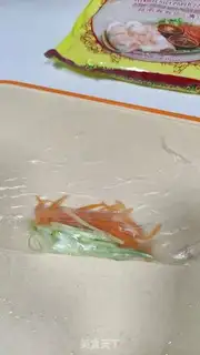 Make Thai Spring Roll step 4