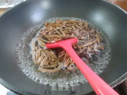 Make Tea mushrooms and peppers step 3
