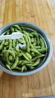 Make Garlic beans step 0