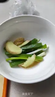 Make Silverfish steaming eggs step 0