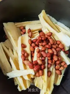 Make Corn lotion full of soup step 1