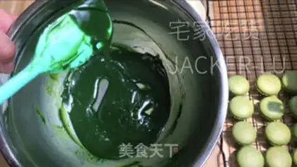 Make The tea macaron step 17