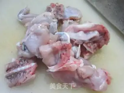 Make A live shrimp, a bovine frog step 1