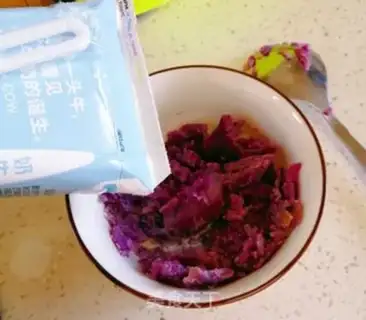 Make Potato cheese sandwich step 0