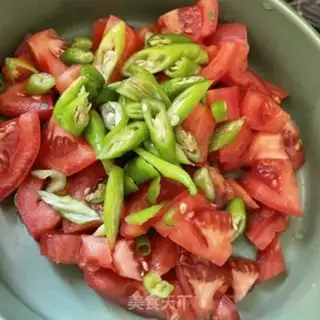 Make Tomato eggs with wheat noodles step 3