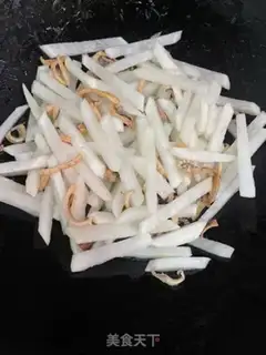 Make White radish, dry squid step 5