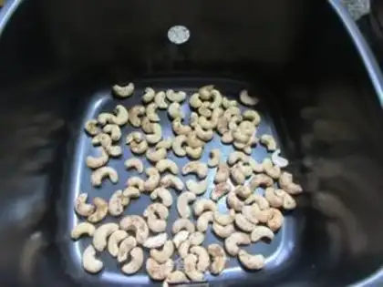 Make Pretzel cashew step 5