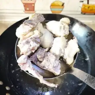 Make Pork belly chicken soup step 12