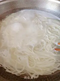 Make Ink bubbly noodles step 8