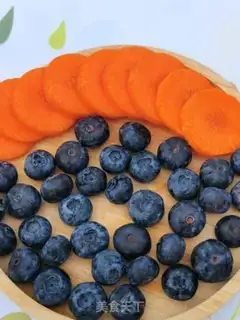Make Blueberry carrot juice step 0