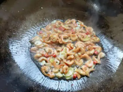 Make Shrimp sauerkraut step 4