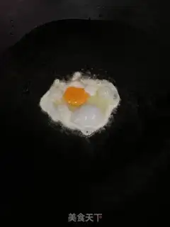 Make The dress and the egg soup step 1
